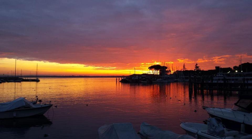 Appartamento Casa Vacanze Spiaggia D'Oro Desenzano del Garda Exterior foto