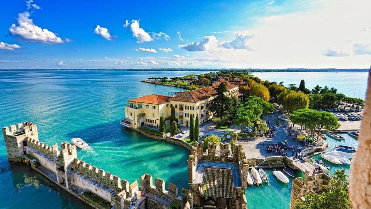 Appartamento Casa Vacanze Spiaggia D'Oro Desenzano del Garda Exterior foto