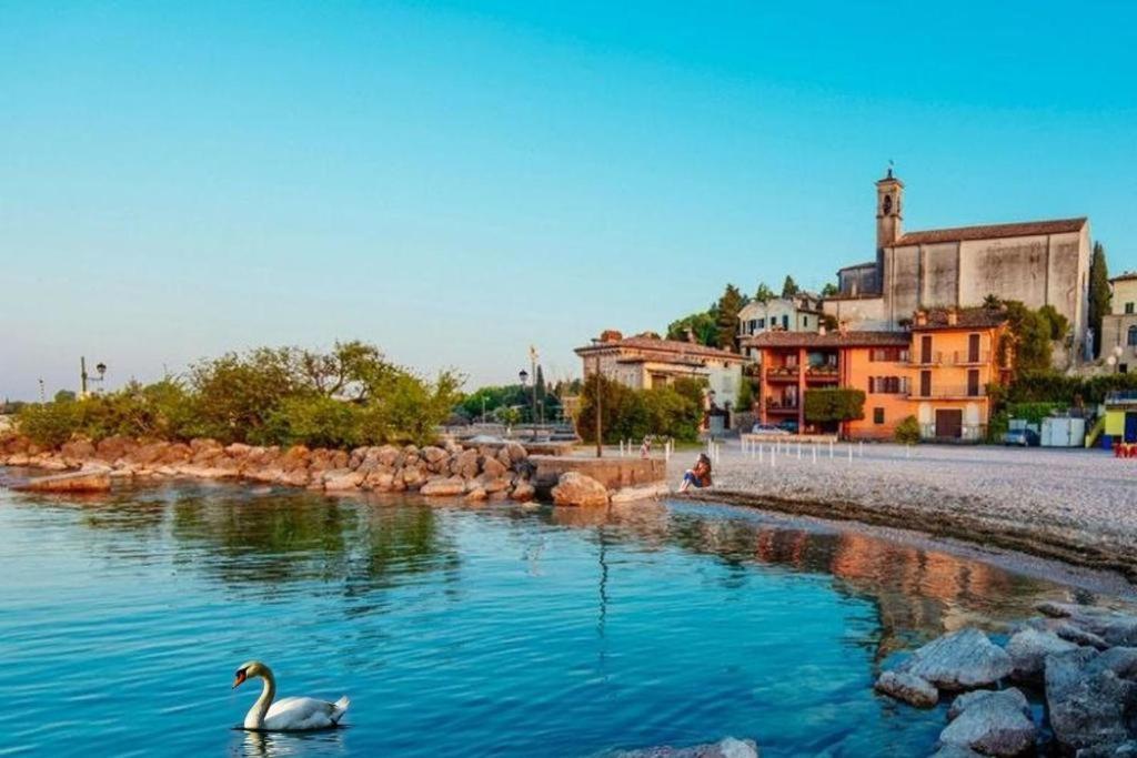 Appartamento Casa Vacanze Spiaggia D'Oro Desenzano del Garda Exterior foto