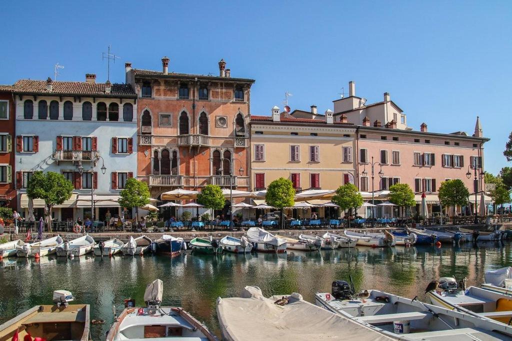 Appartamento Casa Vacanze Spiaggia D'Oro Desenzano del Garda Exterior foto