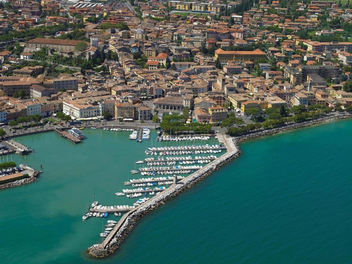 Appartamento Casa Vacanze Spiaggia D'Oro Desenzano del Garda Exterior foto